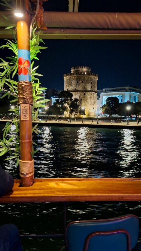 Tiki Boat Thessaloniki